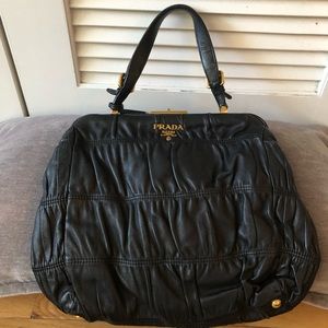 Prada Gauffre bag. Black leather. Medium size.